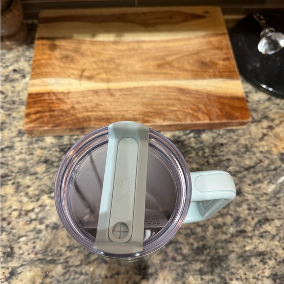 Stanley limited edition blueberry milk Stanley cup 40z - Picture 2 of 2